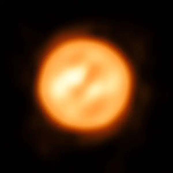 Photograph of Antares, an M1.5Iab+B2Vn red supergiant in Scorpius.