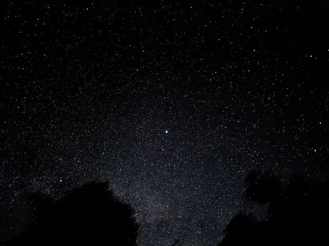 Photograph of Deneb, an A2Ia white supergiant in Cygnus.